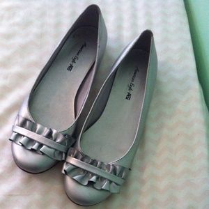 Silver flats