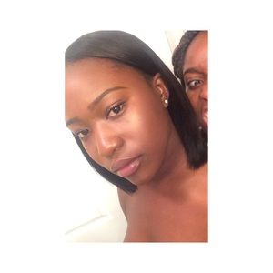 Meet your Posher, Madina