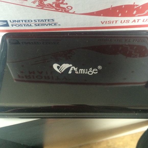 Eye shadow - Picture 2 of 4