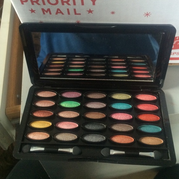 Eye shadow - Picture 4 of 4