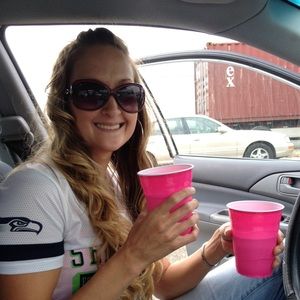 Meet your Posher, Rachel