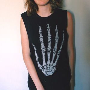 UNIF muscle tee