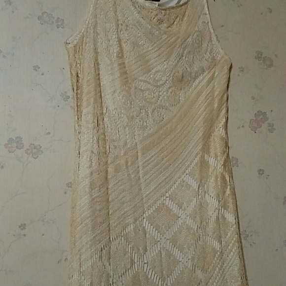 Dress - Picture 4 of 4