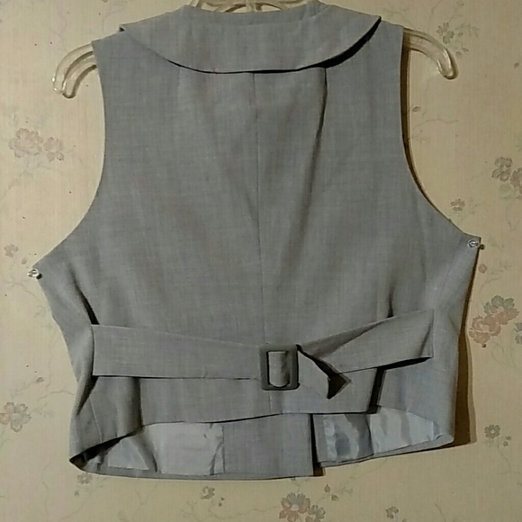 Dress suit - Picture 3 of 4