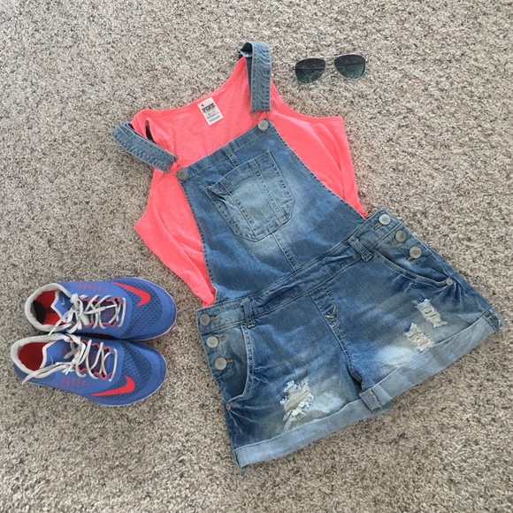Overalls denim distressed + matching VS neon top!