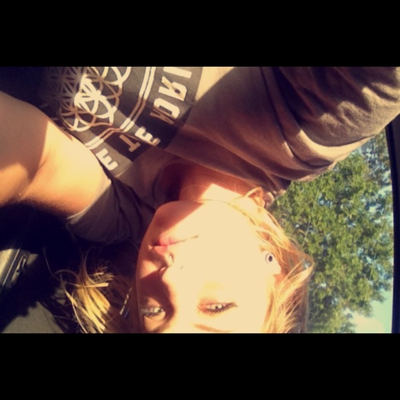 Meet your Posher, Valerie