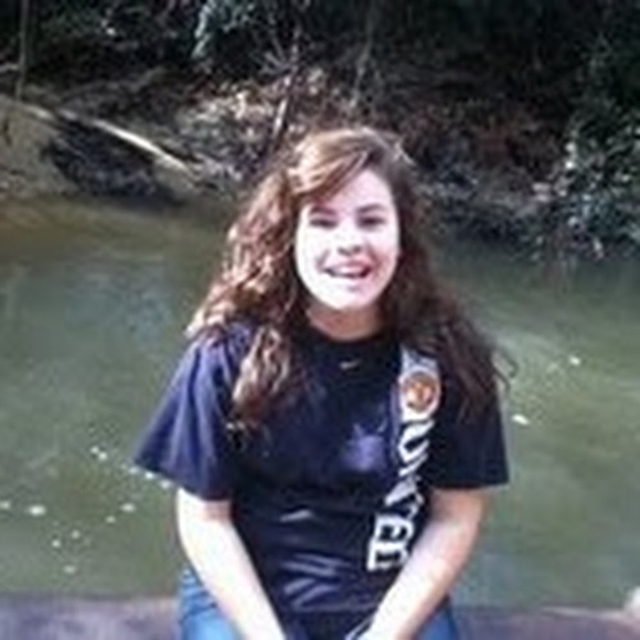 Meet your Posher, Sarah - Picture 1 of 1