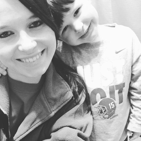 Meet your Posher, Brittany - Picture 2 of 4