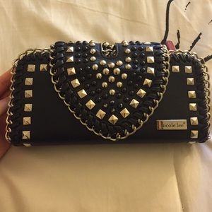 Nicole lee clutch!