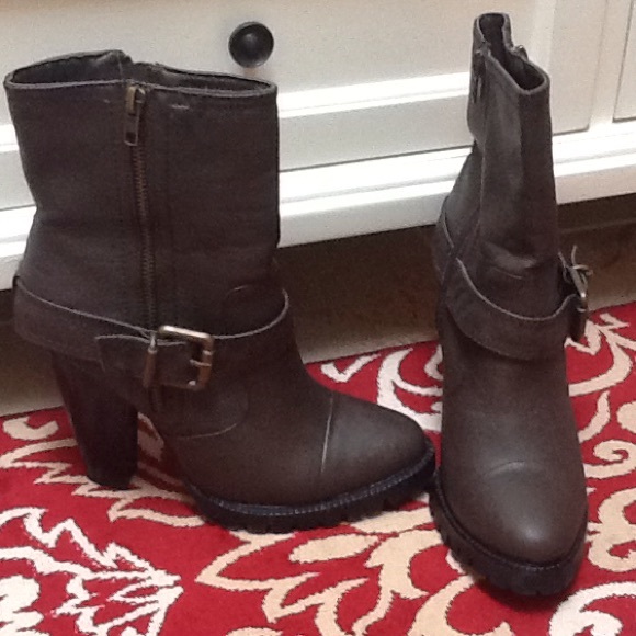 SEXY RUGGED BROWN BOOT👢NWOT