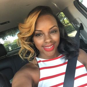 Meet your Posher, Alexis