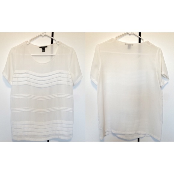 🚫SOLD🚫 White Textured Top