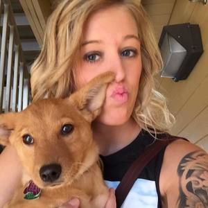 Meet your Posher, Ashley