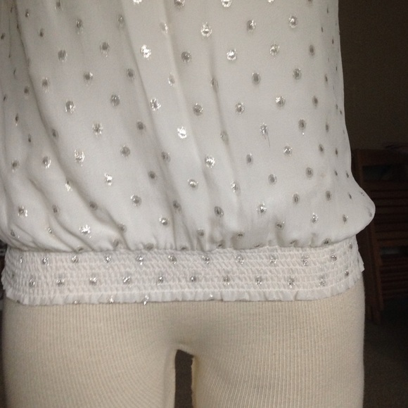 White House Black Market sleeveless blouse - Picture 4 of 4