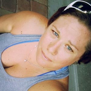 Meet your Posher, Talia