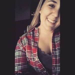 Meet your Posher, Makayla