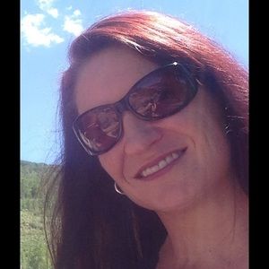 Meet your Posher, Robyn