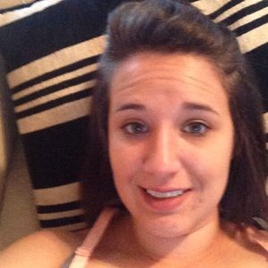 Meet your Posher, Christina