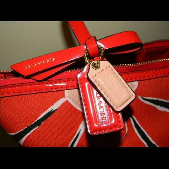 Coach Poppy Flower Scarf Tote 25125 - Picture 2 of 4