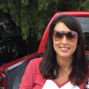 Meet your Posher, Dana