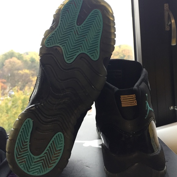 Jordan Gamma 11s - Picture 3 of 4