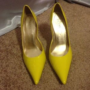Guess Yellow Pumps