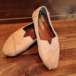 Toms shoes