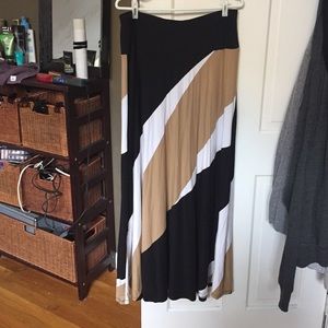 Beige white and black maxi skirt