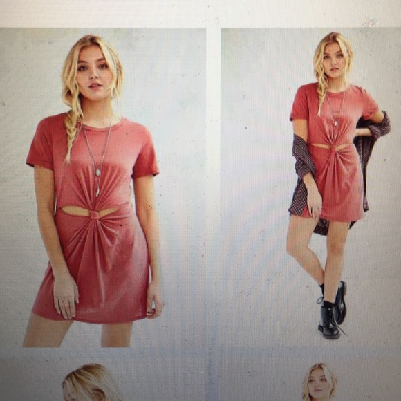 Knot-front t-shirt dress