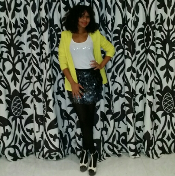 Meet your Posher, Tiffany - Picture 4 of 4