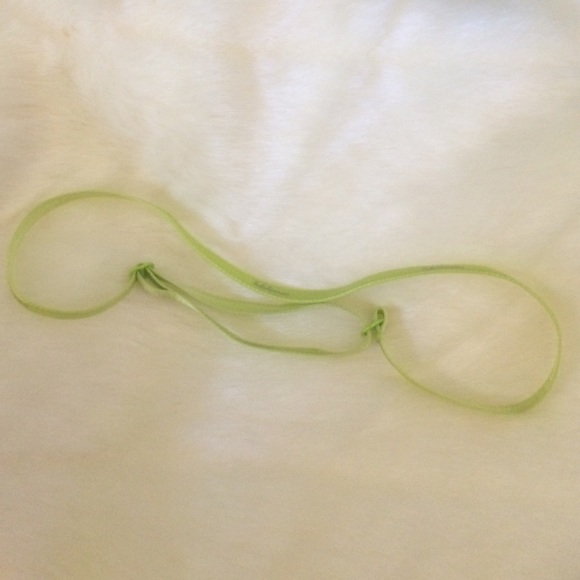 Lululemon lime grippy hair band