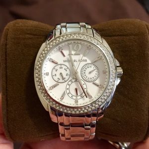 Michael Kors watch model MK5690