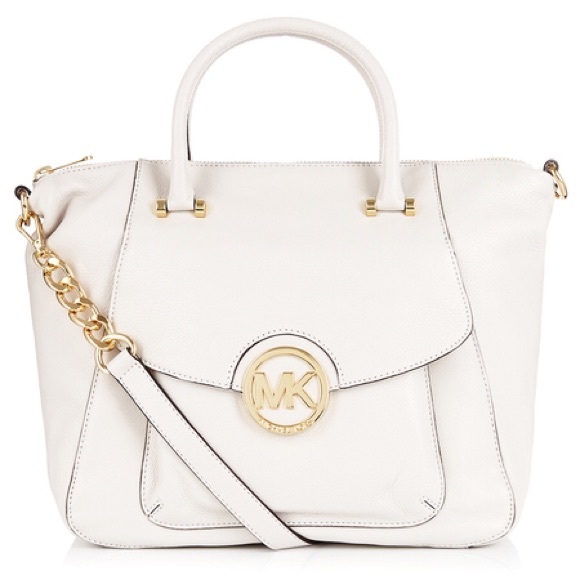 Looking Someone In Georgia selling Michael kors? - Picture 1 of 1