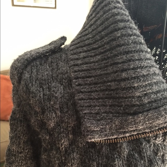 Grey Velvet Sweater by Graham & Spencer - Picture 2 of 5