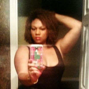 Meet your Posher, Tia