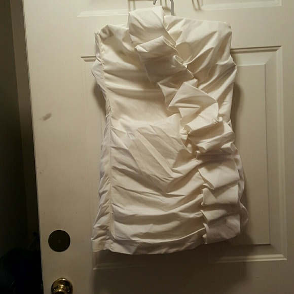 White party dress - Picture 1 of 1