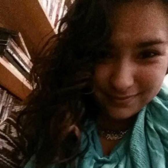 Meet your Posher, Cynthia