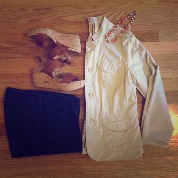 Cream colored cotton jacket.