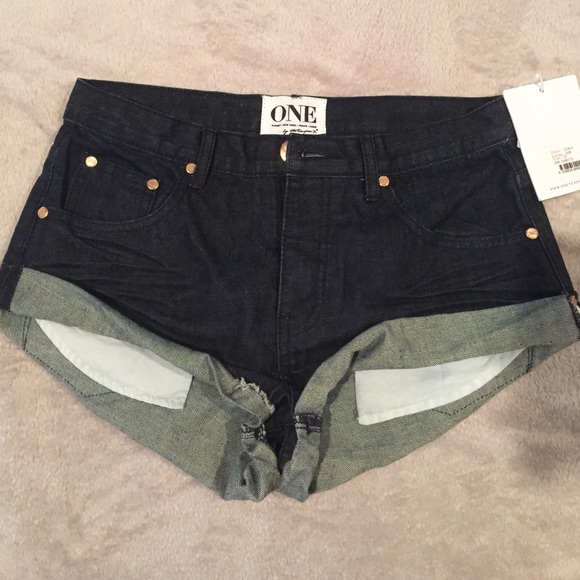 One teaspoon shorts