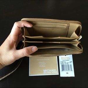 Michael Kors wallet
