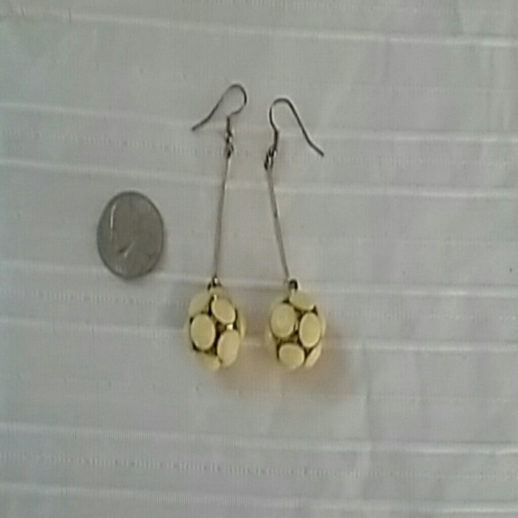 Yellow ball earrings w/ yellow flower ring :) - Picture 2 of 4