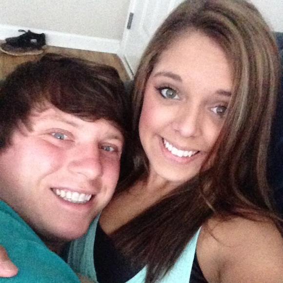 Meet your Posher, Tori - Picture 1 of 1