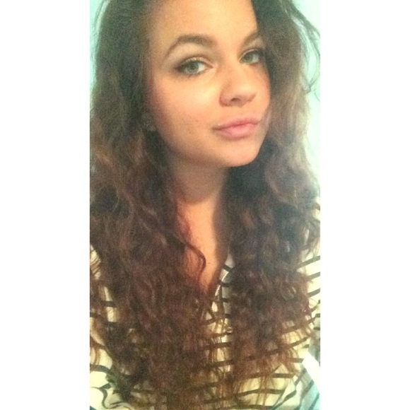 Meet your Posher, Alix