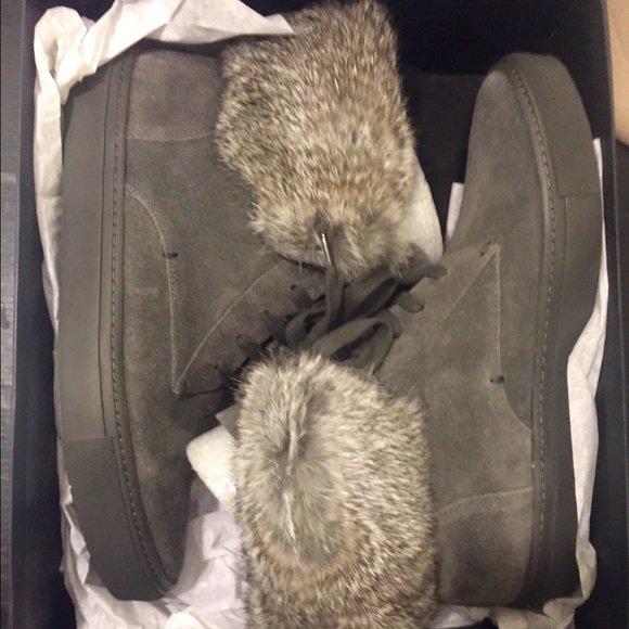Vince fur collar nyack sneakers size 9 grey