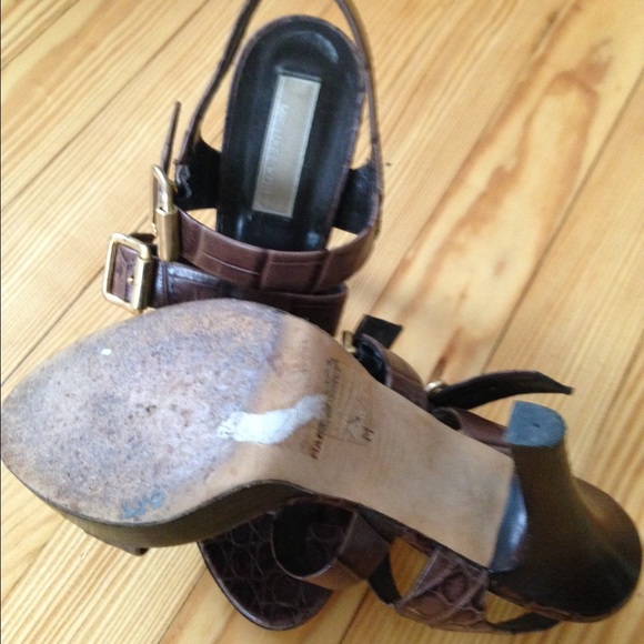 Michael Kors 3 Buckle Heels...Sz: 7.5M - Picture 2 of 3