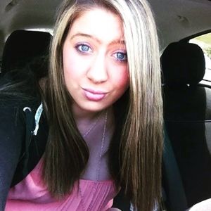 Meet your Posher, Gabby