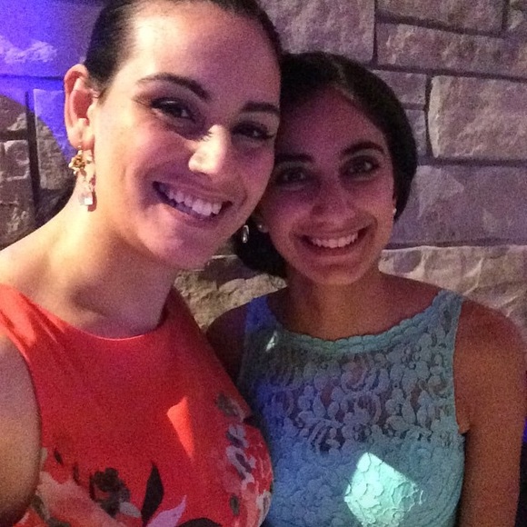 Meet Your Posher, Adriana! - Picture 4 of 4