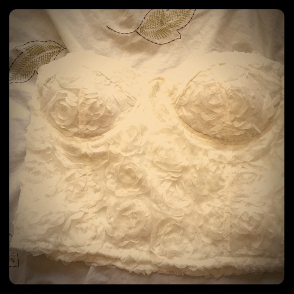 Rosette tube crop top