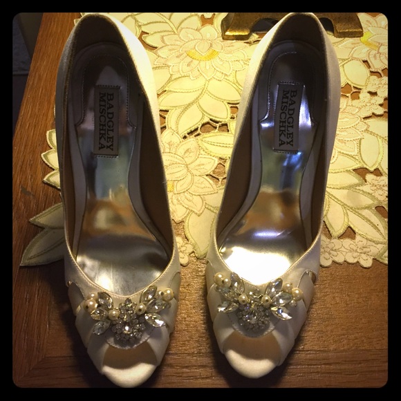 Badgley mischka shoes