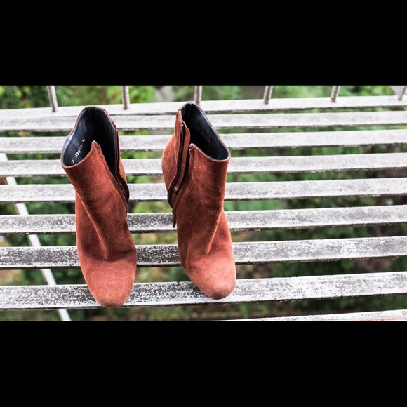Barbara Bui F/W 2013 brown suede 4" heeled boots